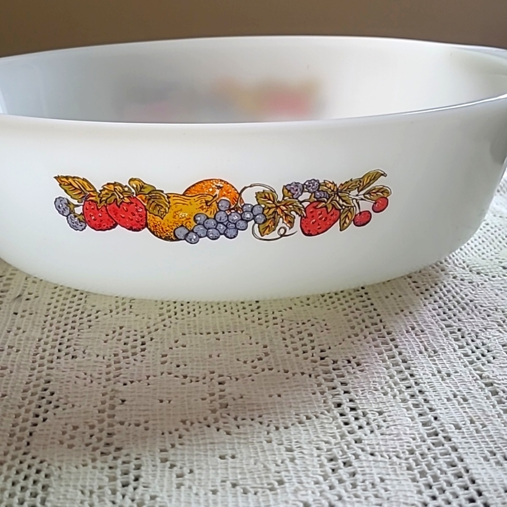 Fireking 433 Nature's Bounty Casserole Dish